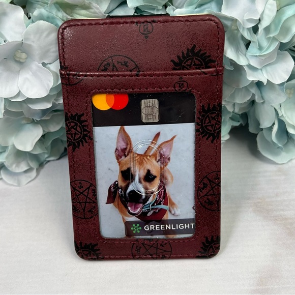 Supernatural Slim Wallet with Gold Sunburst Pentacle - Picture 13 of 15